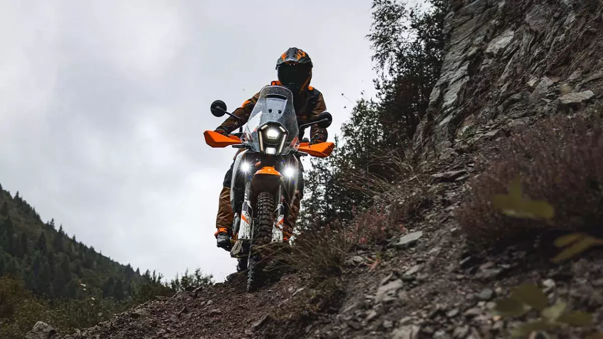 नई KTM 390 Adventure X भारत में क्रूज कंट्रोल के साथ हुई लॉन्च, जानिए कीमत और खूबियां नई KTM 390 Adventure X भारत में क्रूज कंट्रोल के साथ हुई लॉन्च, जानिए कीमत और खूबियां