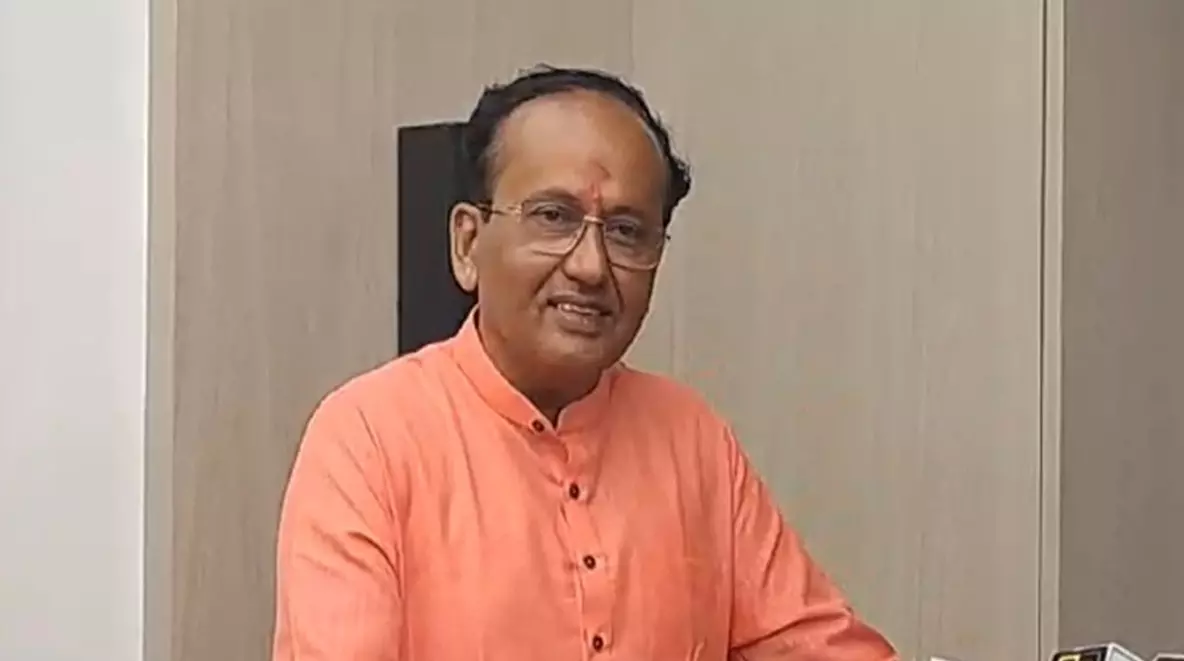 BJP सांसद मुकेश दलाल का विपक्षी दलों पर हमला, कहा - ब्रिज का टूटना हादसा, विपक्ष राजनीति न करें BJP सांसद मुकेश दलाल का विपक्षी दलों पर हमला, कहा - ब्रिज का टूटना हादसा, विपक्ष राजनीति न करें