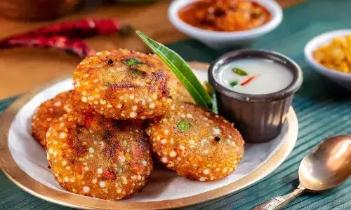 सावन के सोमवार को रखा है व्रत, तो साबूदाने के वड़े की ये रेसिपी करें ट्राई, खाकर आ जाएगा मजा