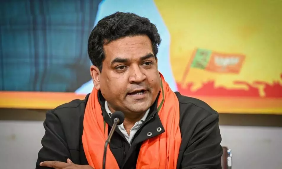 मंत्री कपिल मिश्रा का बड़ा दावा, कहा - दिल्ली में कावड़ यात्रा के बीच शरारती तत्वों ने सड़क पर बिछाए कांच के टुकड़े मंत्री कपिल मिश्रा का बड़ा दावा, कहा - दिल्ली में कावड़ यात्रा के बीच शरारती तत्वों ने सड़क पर बिछाए कांच के टुकड़े