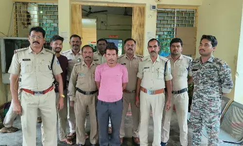 नायब तहसीलदार के ऊपर ट्रैक्टर चढ़ाने की कोशिश का आरोपी इटारसी से गिरफ्तार