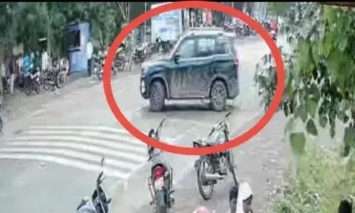 व्यापारी के अपहरण का प्रयास विफल,अपहरणकर्ता की कार सीसीटीवी कैमरे कैद