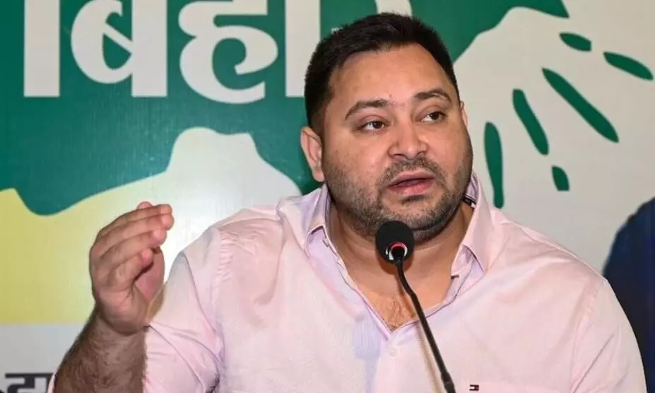 सूत्र के हवाले से बिहार मतदाता सूची में दूसरे देशों के वोटर्स के नाम पर तेजस्वी यादव ने दी प्रतिक्रिया, सूत्र पर किए सवाल, कहा- ये सूत्र को हम मूत्र समझते हैं सूत्र के हवाले से बिहार मतदाता सूची में दूसरे देशों के वोटर्स के नाम पर तेजस्वी यादव ने दी प्रतिक्रिया, सूत्र पर किए सवाल, कहा- ये सूत्र को हम मूत्र समझते हैं