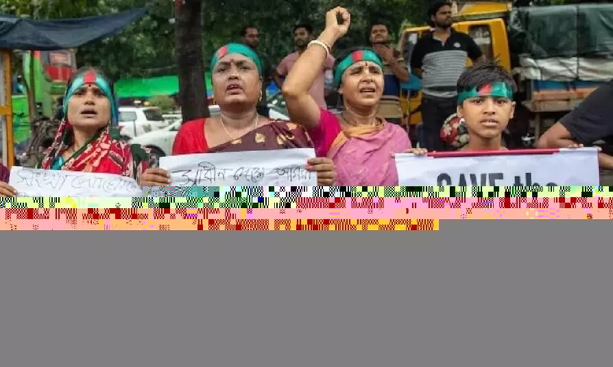 बांग्लादेश में अल्पसंख्यकों पर हमले जारी, हिदू व्यापारी की सरेआम हत्या, छात्रों ने मोहम्मद यूनुस सरकार पर उठाए सवाल बांग्लादेश में अल्पसंख्यकों पर हमले जारी, हिदू व्यापारी की सरेआम हत्या, छात्रों ने मोहम्मद यूनुस सरकार पर उठाए सवाल