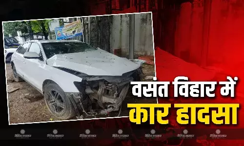 दिल्ली के वसंत विहार में नशे की आड़ में एक ऑडी चालक ने फुटपाथ पर सो रहे 5 लोगों पर चढ़ाई गाड़ी, हिरासत में है आरोपी