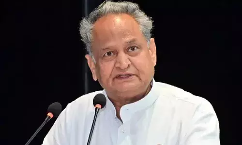 मराठी-हिंदी विवाद पर अब अशोक गहलोत की आई प्रतिक्रिया, कहा - भाषा पर झगड़ा न करें, सबका सम्मान करें