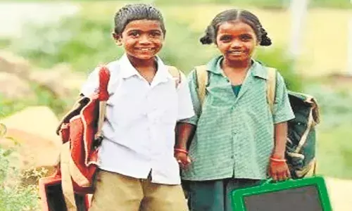 कम पड़ गईं पाठ्यपुस्तकें, हजारों छात्र परेशान - 11 हजार किताबों की जरूरत