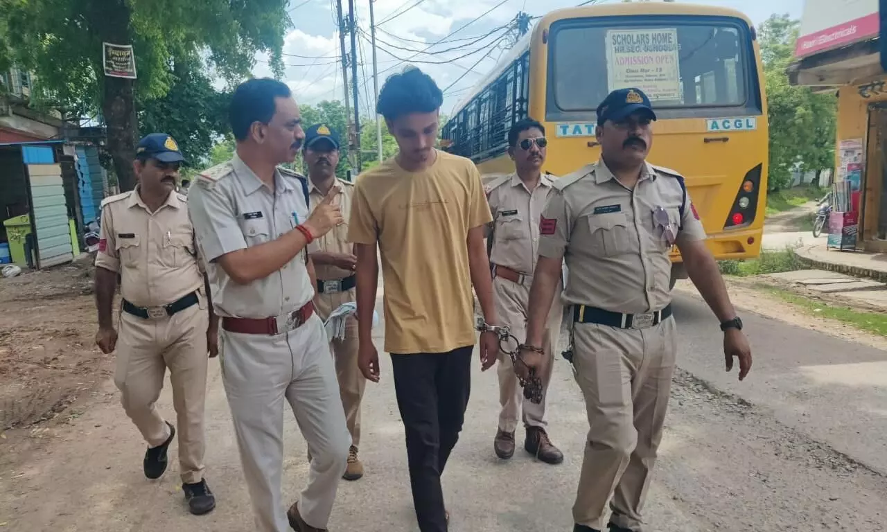 महदेवा में गोली चलाने वाला एक और आरोपी गिरफ्तार महदेवा में गोली चलाने वाला एक और आरोपी गिरफ्तार