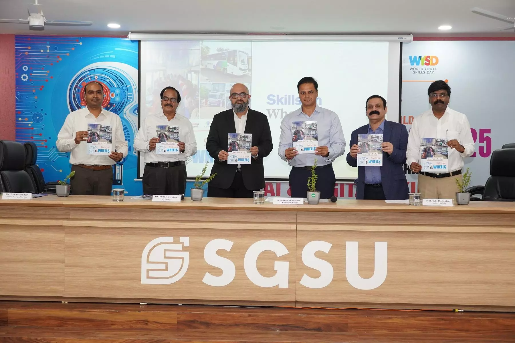 वर्ल्ड यूथ स्किल्स डे के अवसर पर स्कोप ग्लोबल स्किल्स यूनिवर्सिटी आयोजित कौशल चर्चा में बोले एआई एक्सपर्ट और उद्यमी अनीस मर्चेंट वर्ल्ड यूथ स्किल्स डे के अवसर पर स्कोप ग्लोबल स्किल्स यूनिवर्सिटी आयोजित कौशल चर्चा में बोले एआई एक्सपर्ट और उद्यमी अनीस मर्चेंट