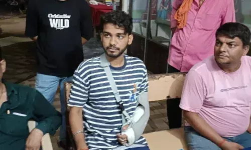 दिनदहाड़े युवक का अपहरण, मारपीट के बाद खेत में फेका