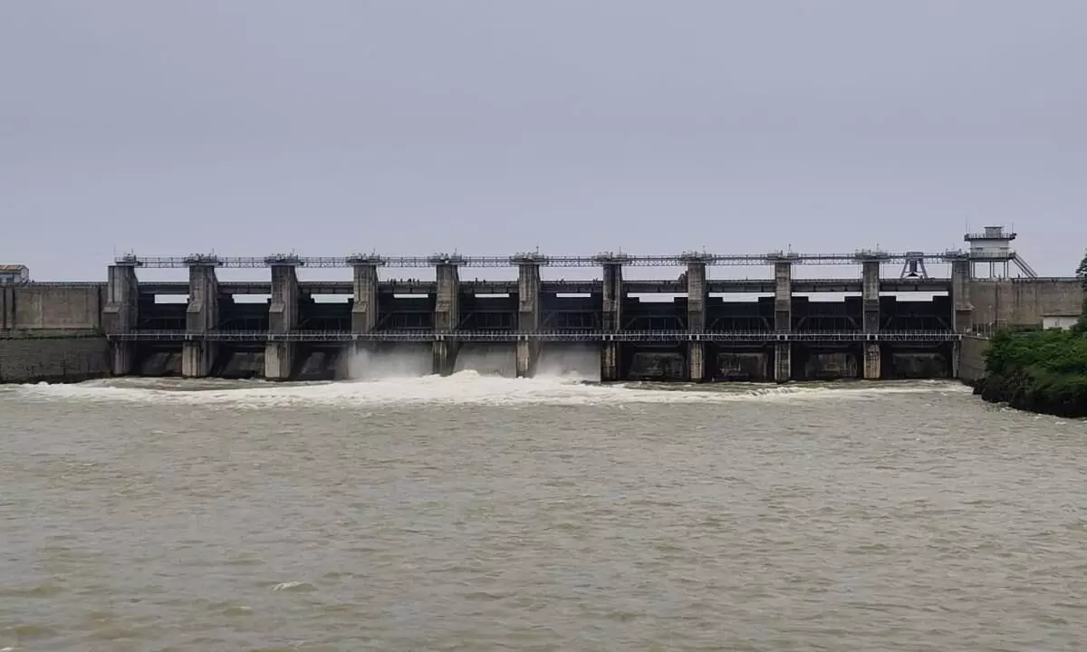 सीजन में दूसरी बार खुले भीमगढ़ बांध के गेट सीजन में दूसरी बार खुले भीमगढ़ बांध के गेट