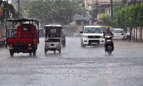 नदी-नालों में लगातार बढ़ रहा पानी, शहर तर-बतर जनजीवन प्रभावित