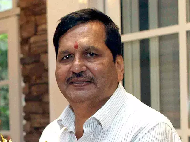 बिहार, मध्य प्रदेश तो ठीक था, अब बांग्लादेशी और रोहिंग्या रोजगार के लिए महाराष्ट्र में आ रहे हैं- लोढा