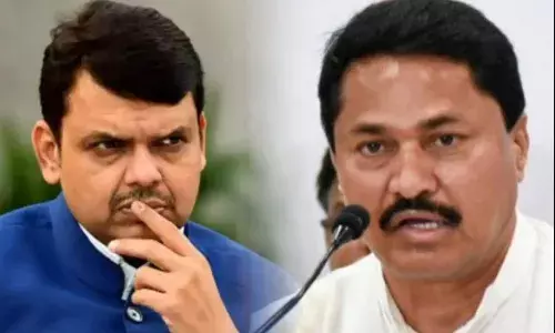 कांग्रेस विधायक नाना पटोले के हनीट्रेप वाले बयान से गरमाई सियासत, सीएम फडणवीस ने किया पलटवार