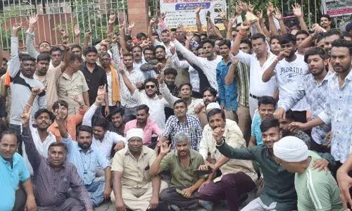 उपराजधानी में ऐप-बेस्ड टैक्सी चालकों की हड़ताल तीसरे दिन भी जारी, यात्री परेशान