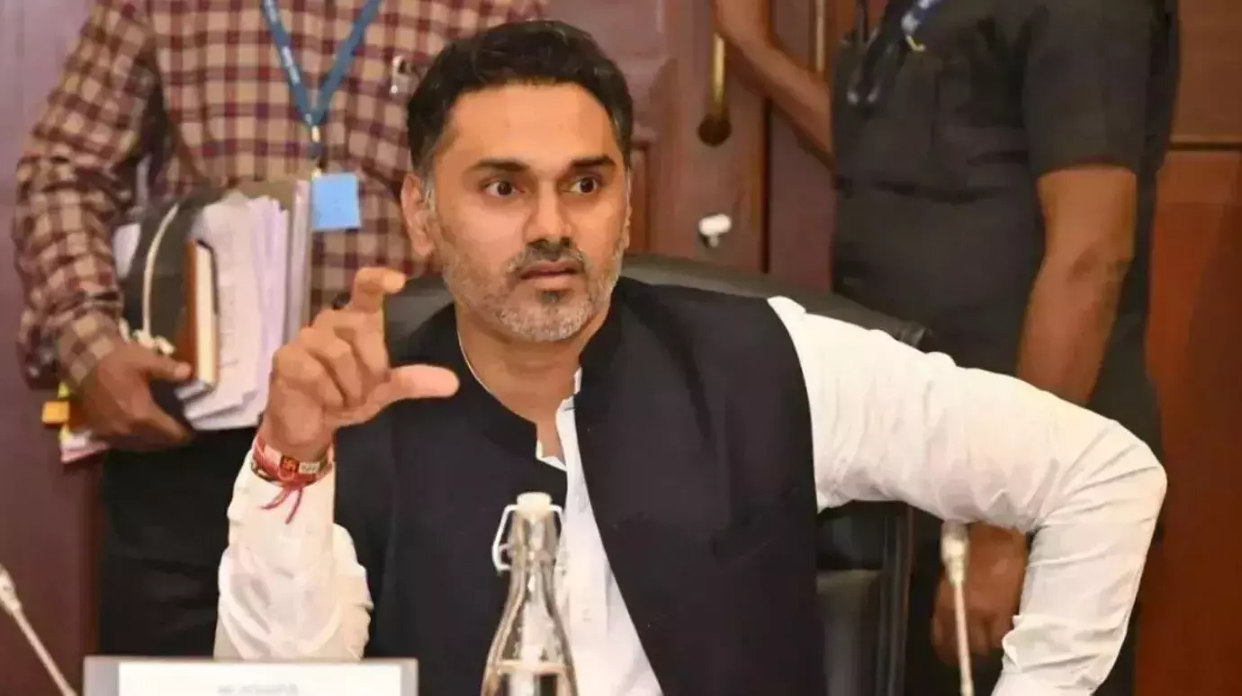 फडणवीस सरकार में मंत्री योगेश कदम ने भारत-पाक क्रिकेट मैच पर उठाए सवाल, BCCI और ICC से की ये खास अपील फडणवीस सरकार में मंत्री योगेश कदम ने भारत-पाक क्रिकेट मैच पर उठाए सवाल, BCCI और ICC से की ये खास अपील