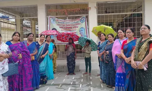 आल इंडिया लीनेस टाइगर सफारी क्लब ने जरूरतमंदों को वितरित किये छाते