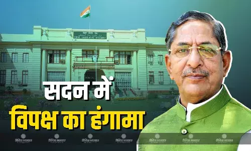 विपक्ष ने की SIR वापस लेने की मांग, सदन में जमकर किया हंगामा, चुप्पी तोड़ो जैसे लगाए नारे