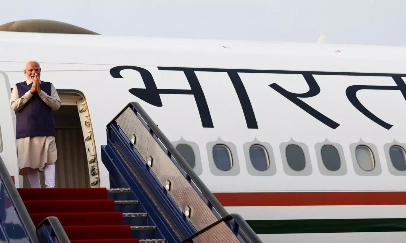 दो दिवसीय दो दौरे पर ब्रिटेन पहुंचे पीएम मोदी, ब्रिटिश पीएम कीर स्टार्मर ने दिया था न्योता, किंग चार्ल्स से भी करेंगे मुलाकात दो दिवसीय दो दौरे पर ब्रिटेन पहुंचे पीएम मोदी, ब्रिटिश पीएम कीर स्टार्मर ने दिया था न्योता, किंग चार्ल्स से भी करेंगे मुलाकात