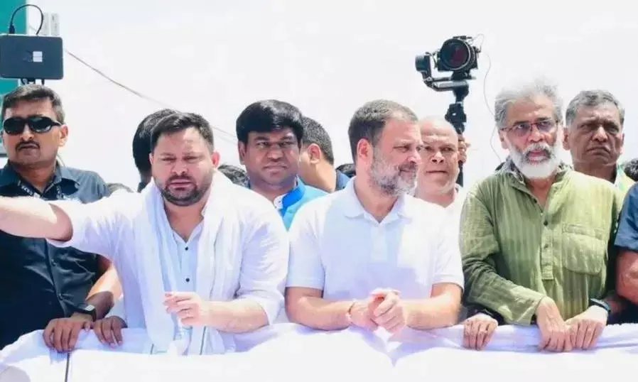बिहार SIR पर मचे सियासी बवाल के बीच तेजस्वी यादव का बड़ा बयान, बोले - विपक्ष कर सकता है चुनाव का बायकॉट
