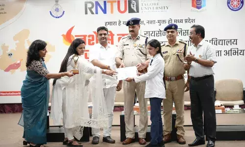 रायसेन पुलिस व रबीन्द्रनाथ टैगोर विश्वविद्यालय के संयुक्त तत्वाधान में नशे से दूरी है ज़रूरी अभियान पर साप्ताहिक कार्यक्रम का आयोजन संपन्न रायसेन पुलिस व रबीन्द्रनाथ टैगोर विश्वविद्यालय के संयुक्त तत्वाधान में नशे से दूरी है ज़रूरी अभियान पर साप्ताहिक कार्यक्रम का आयोजन संपन्न