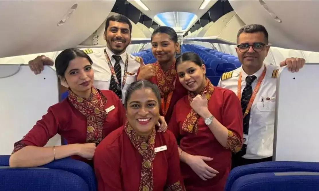 थाईलैंड महिला ने उड़ते प्लेन में बच्चे को दिया जन्म, पायलट ने तुरंत विमान को मुंबई एयरपोर्ट पर करवाया लैंड