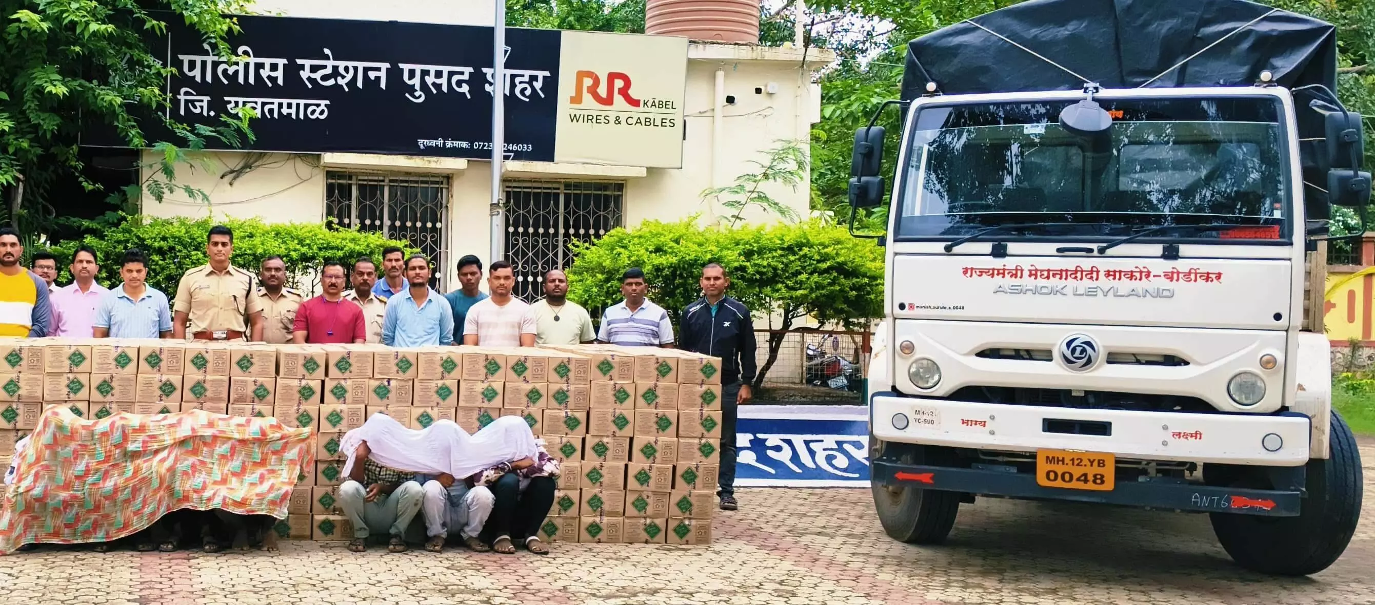 राज्यमंत्री बोर्डीकर का नाम लिखे ट्रक से हो रही थी शराब तस्करी राज्यमंत्री बोर्डीकर का नाम लिखे ट्रक से हो रही थी शराब तस्करी