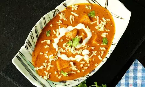 घर पर बनाएं होटल स्टाइल पनीर लबाबदार, रेसिपी इतनी आसान कि हर दिन बनाने का करेगा मन घर पर बनाएं होटल स्टाइल पनीर लबाबदार, रेसिपी इतनी आसान कि हर दिन बनाने का करेगा मन