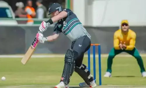 न्यूजीलैंड ने ट्रॉई सीरीज पर जमाया कब्जा, खिताबी मुकाबले में साउथ अफ्रीका को 3 रन से हराया