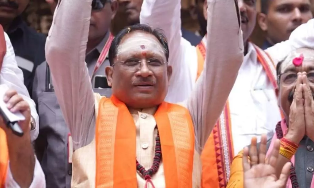हर-हर महादेव से गूंज उठा भोरमदेव : मुख्यमंत्री विष्णुदेव साय ने हेलीकॉप्टर से पुष्पवर्षा कर हजारों कांवड़ियों का किया भव्य स्वागत हर-हर महादेव से गूंज उठा भोरमदेव : मुख्यमंत्री विष्णुदेव साय ने हेलीकॉप्टर से पुष्पवर्षा कर हजारों कांवड़ियों का किया भव्य स्वागत