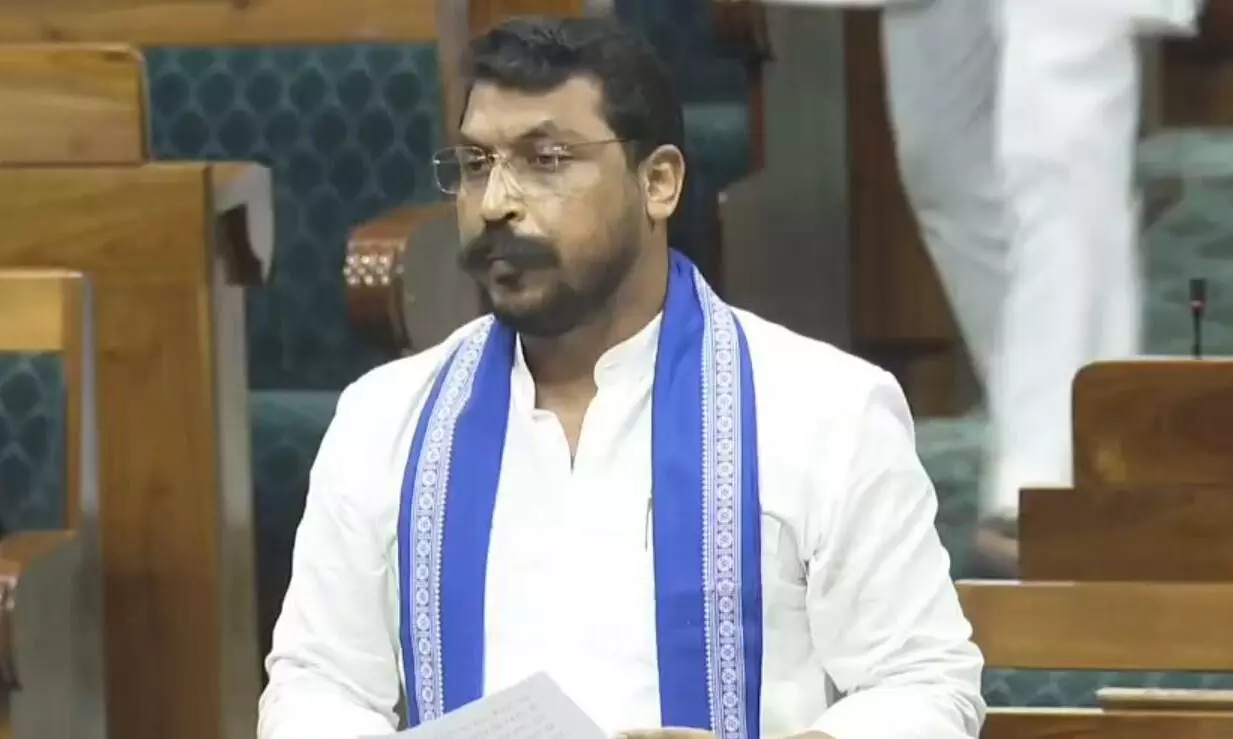 मोदी सरकार से चंद्रशेखर आजाद ने कई मुद्दों पर पूछे सवाल, सेना में गुर्जर, यादव रेजिमेंट बनाने की मांग मोदी सरकार से चंद्रशेखर आजाद ने कई मुद्दों पर पूछे सवाल, सेना में गुर्जर, यादव रेजिमेंट बनाने की मांग