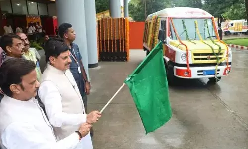 सेवा के संकल्प से प्रारंभ की नि:शुल्क शव वाहन सेवा - मुख्यमंत्री डॉ. यादव सेवा के संकल्प से प्रारंभ की नि:शुल्क शव वाहन सेवा - मुख्यमंत्री डॉ. यादव