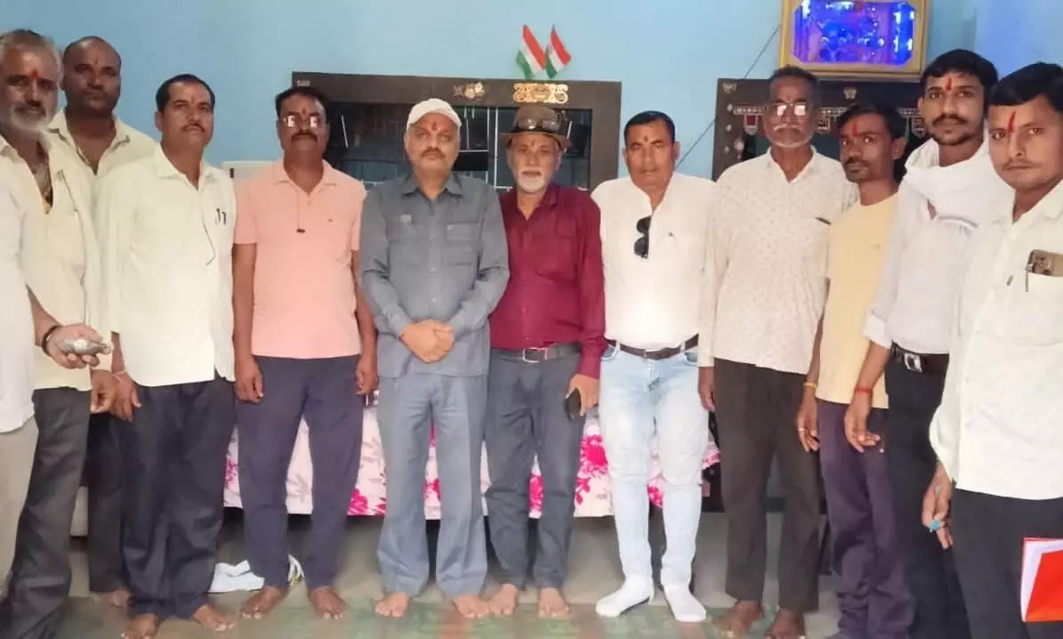 शाहनगर में यादव समाज की बैठक सम्पन्न शाहनगर में यादव समाज की बैठक सम्पन्न