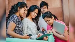 पिछड़े वर्ग के छात्रों से शुल्क वसूलने वाले कॉलेजों के खिलाफ कार्रवाई की मांग पिछड़े वर्ग के छात्रों से शुल्क वसूलने वाले कॉलेजों के खिलाफ कार्रवाई की मांग