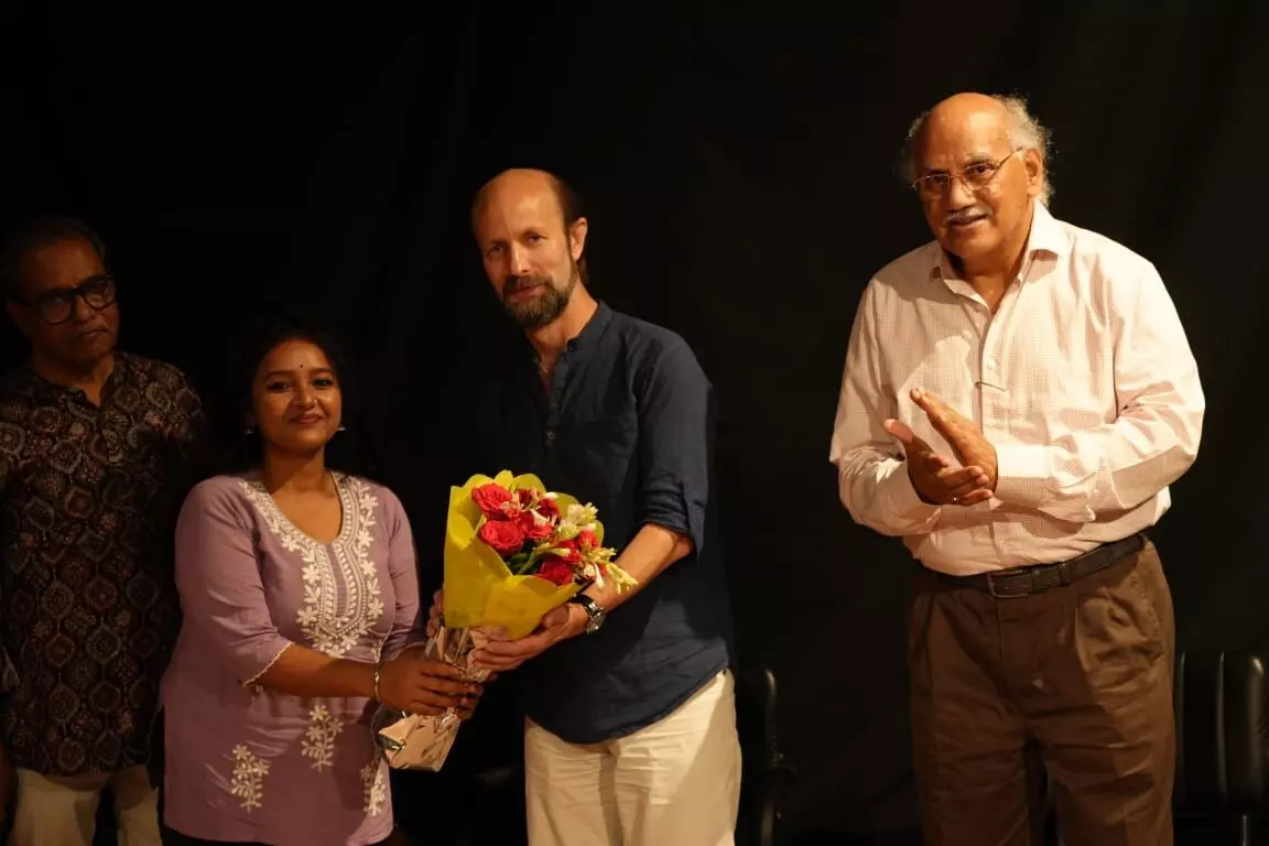 यूक्रेन के डॉ. यूरी बोत्वींकिन ने सुनाई हिंदी में रचनाएँ यूक्रेन के डॉ. यूरी बोत्वींकिन ने सुनाई हिंदी में रचनाएँ