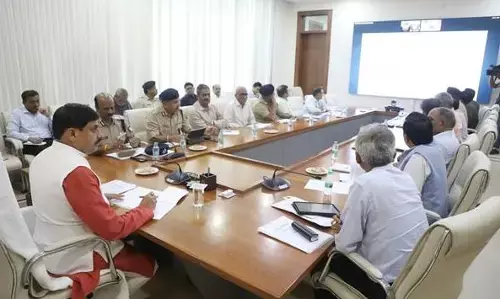 अपराध कैसे भी हों पुलिस त्वरित एक्शन सुनिश्चित करें - मुख्यमंत्री डॉ. यादव अपराध कैसे भी हों पुलिस त्वरित एक्शन सुनिश्चित करें - मुख्यमंत्री डॉ. यादव