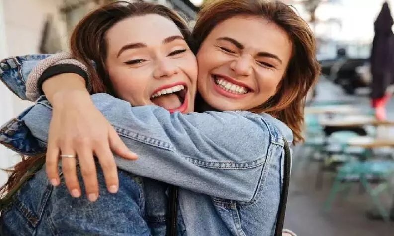 फ्रेंडिशप डे पर अपने दोस्तों को देना चाहते हैं क्यूट सरप्राइज, तो इन आइडियाज से लें मदद फ्रेंडिशप डे पर अपने दोस्तों को देना चाहते हैं क्यूट सरप्राइज, तो इन आइडियाज से लें मदद