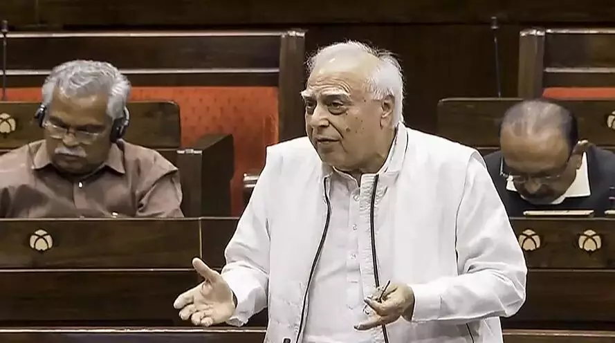 हमारे पास इतने साधन नहीं कि हम पाकिस्तान को ध्वस्त कर दें, चीन को लेकर कपिल सिब्बल ने कही ये बात हमारे पास इतने साधन नहीं कि हम पाकिस्तान को ध्वस्त कर दें, चीन को लेकर कपिल सिब्बल ने कही ये बात