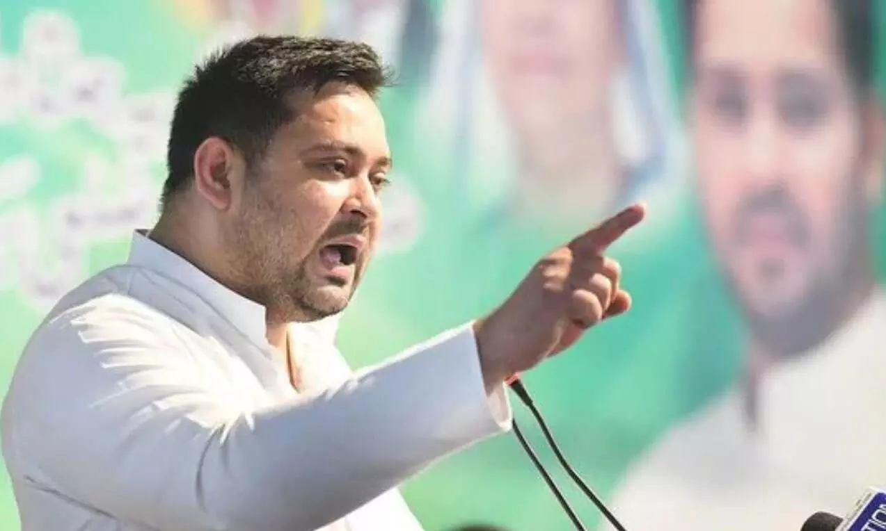 बिहार में डबल इंजन सरकार पर बरसे तेजस्वी यादव, कहा- भाजपा सरकार आती तो होता है बड़ा घपला बिहार में डबल इंजन सरकार पर बरसे तेजस्वी यादव, कहा- भाजपा सरकार आती तो होता है बड़ा घपला