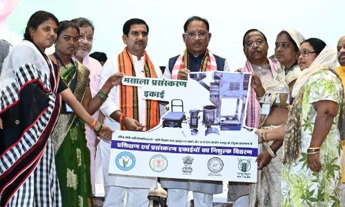 समृद्ध और खुशहाल किसान – विकसित छत्तीसगढ़ का मजबूत आधार : मुख्यमंत्री साय समृद्ध और खुशहाल किसान – विकसित छत्तीसगढ़ का मजबूत आधार : मुख्यमंत्री साय