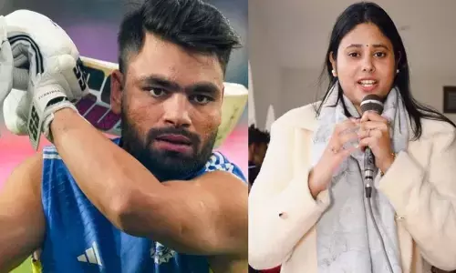चुनाव आयोग का रिंकू सिंह पर बड़ा एक्शन, क्रिकेटर को स्वीप अभियान से हटाया, हाल ही में सपा सांसद प्रिया सरोज से हुई थी सगाई