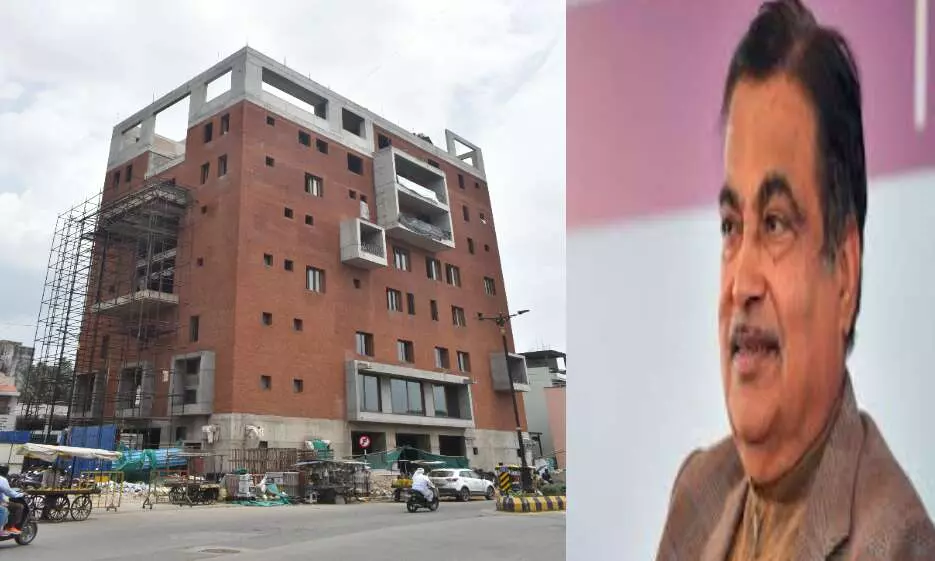 गडकरी के आवास को बम से उड़ाने की धमकी देने वाला शख्स चढ़ा पुलिस के हत्थे गडकरी के आवास को बम से उड़ाने की धमकी देने वाला शख्स चढ़ा पुलिस के हत्थे