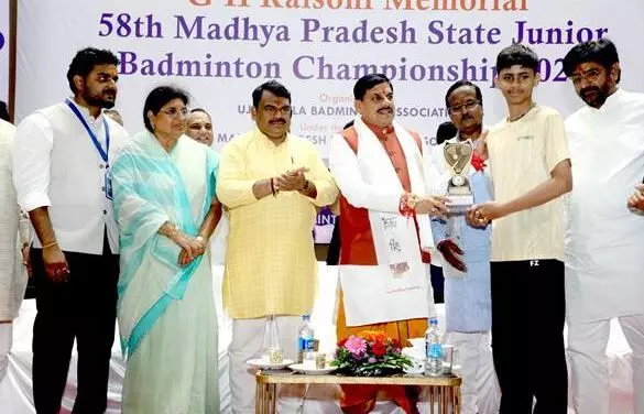 नानाखेड़ा स्टेडियम में 50 करोड़ की लागत से बनाए जाएंगे एस्ट्रो टर्फ और पेवीलियन - मुख्यमंत्री डॉ यादव नानाखेड़ा स्टेडियम में 50 करोड़ की लागत से बनाए जाएंगे एस्ट्रो टर्फ और पेवीलियन - मुख्यमंत्री डॉ यादव