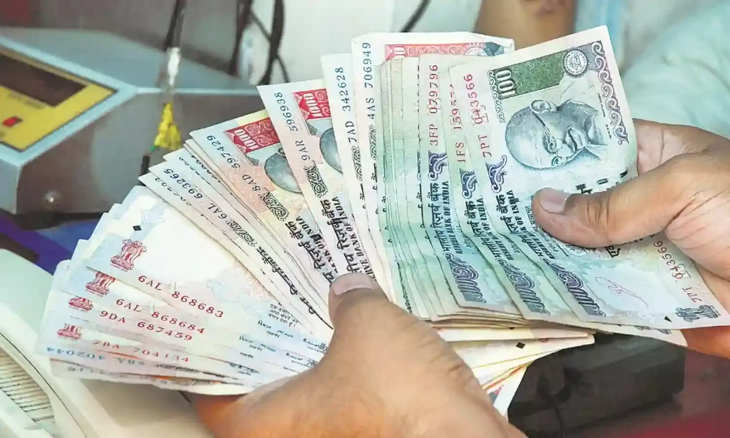 संपत्ति का ब्योरा आयकर को नहीं देने पर जारी हुआ नोटिस, सब रजिस्ट्रार पर लगेगा जुर्माना