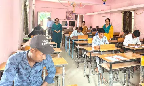 आकांक्षा योजना अंतर्गत कोचिंग में चयन के लिए हुई प्रवेश परीक्षा