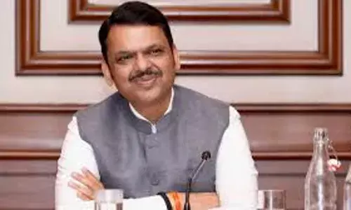 देवेंद्र फडणवीस ने कहा - तीन साल में प्रोजेक्ट पूरे करें, वर्षों तक न लटकाएं देवेंद्र फडणवीस ने कहा - तीन साल में प्रोजेक्ट पूरे करें, वर्षों तक न लटकाएं