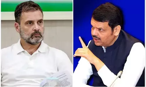 देवेंद्र फडणवीस ने राहुल गांधी पर साधा निशाना, कहा- अच्छा हुआ सुप्रीम कोर्ट ने सिखाया सबक देवेंद्र फडणवीस ने राहुल गांधी पर साधा निशाना, कहा- अच्छा हुआ सुप्रीम कोर्ट ने सिखाया सबक