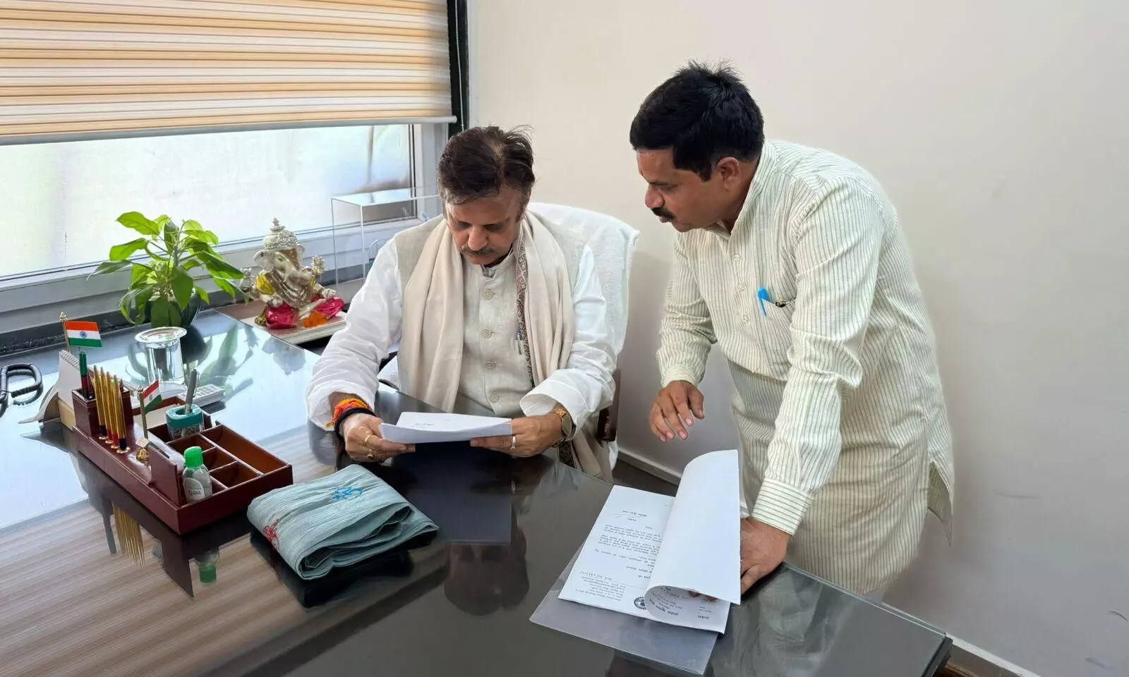 गुनौर विधायक राजेश वर्मा ने स्वास्थ्य सुविधाओं को लेकर उपमुख्यमंत्री से की मुलाकात गुनौर विधायक राजेश वर्मा ने स्वास्थ्य सुविधाओं को लेकर उपमुख्यमंत्री से की मुलाकात