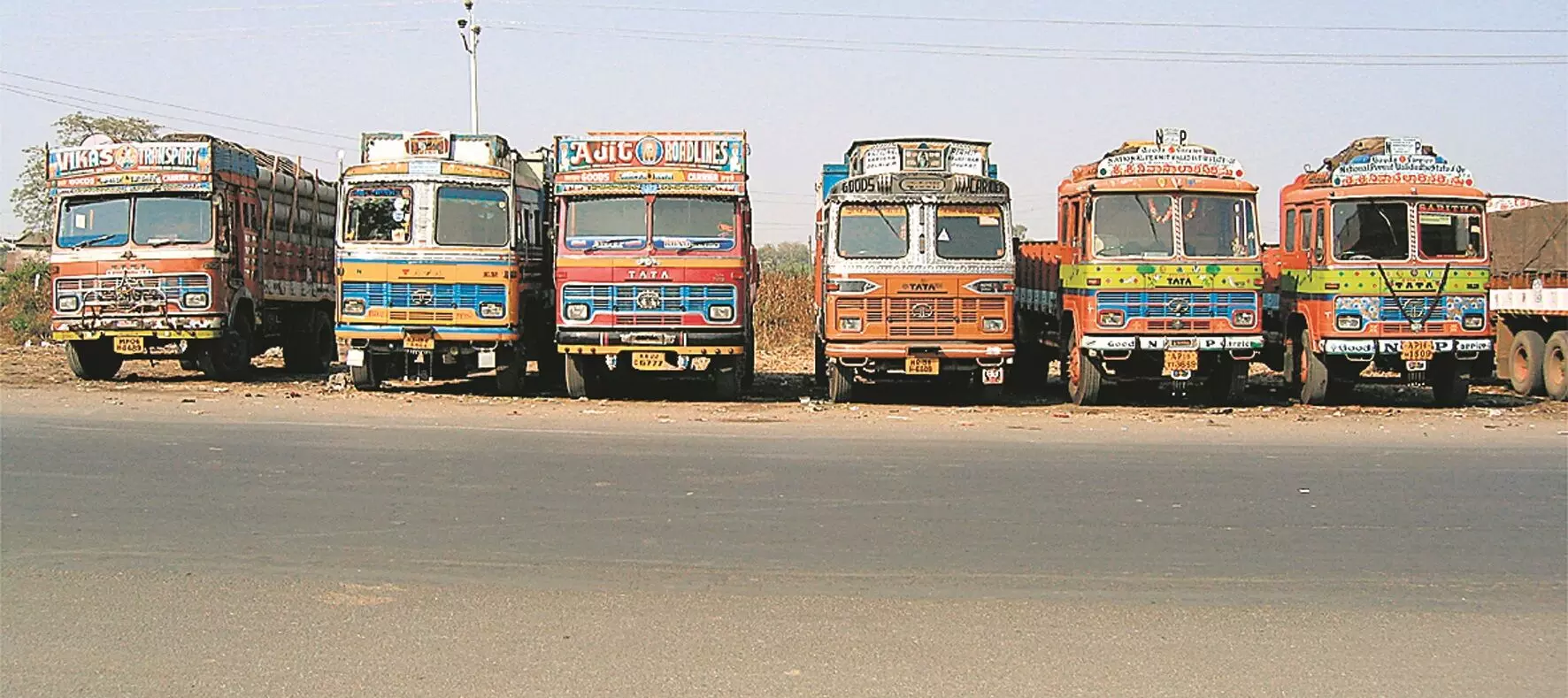 कंपनी को अंधेरे में रख बेच दिए डेढ़ करोड़ से अधिक मूल्य के सात वाहन कंपनी को अंधेरे में रख बेच दिए डेढ़ करोड़ से अधिक मूल्य के सात वाहन