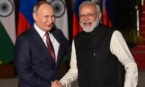 ट्रंप ने भारत को दी टैरिफ बढ़ाने की धमकी, तो भारत के समर्थन में उतरा रूस, पुतिन बोले - हमारे ट्रेड पार्टनर पर न बनाए दबाव, वरना.. ट्रंप ने भारत को दी टैरिफ बढ़ाने की धमकी, तो भारत के समर्थन में उतरा रूस, पुतिन बोले - हमारे ट्रेड पार्टनर पर न बनाए दबाव, वरना..